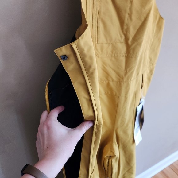 NWT Roxy Mustard snow pants snow bibs - Picture 4 of 8